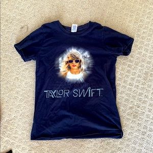 taylor swift 1989 T shirt